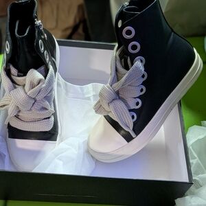 Chic Black and White Kids' High-Top Sneakers